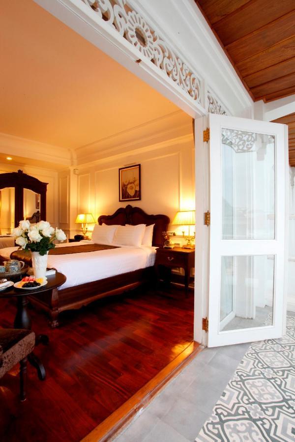 Dhavara Boutique Hotel Vientiane Buitenkant foto